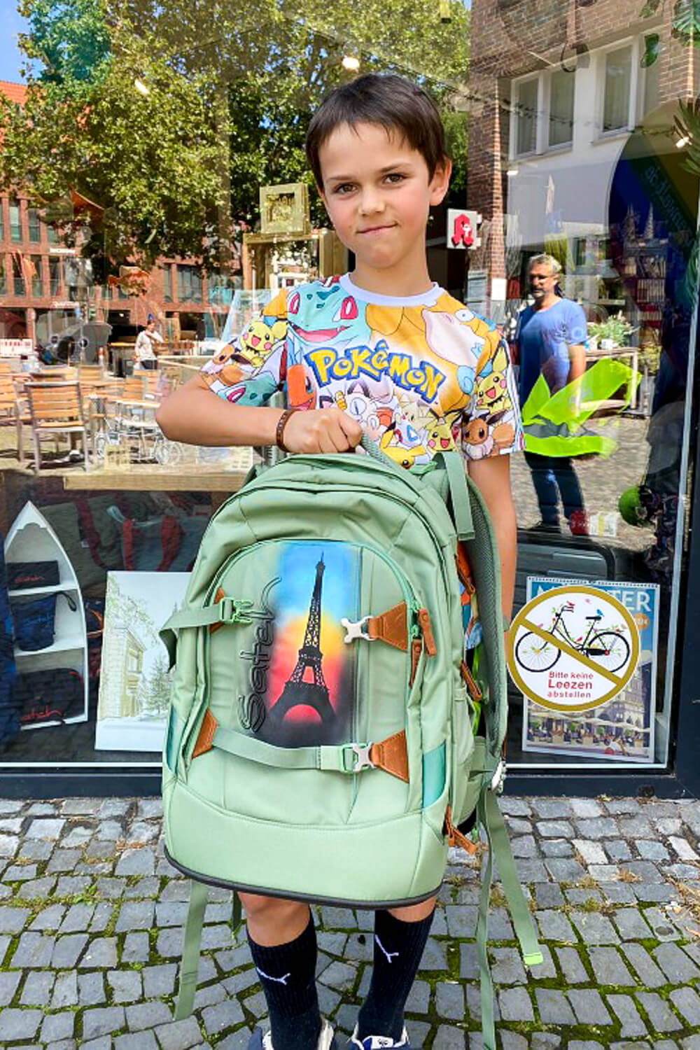 Isfort City Shop Spray Day Eifelturm Schulrucksack